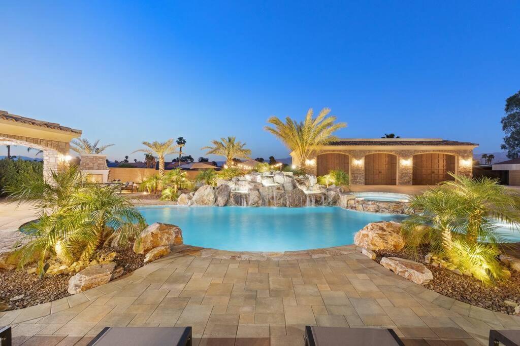 Villa Bella - Private Estate In The Heart Of Palm Desert, Outdoor Amenities, Gym, Game Room Exterior foto