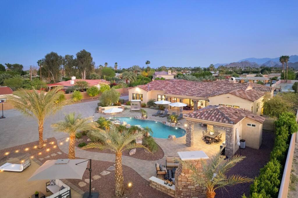 Villa Bella - Private Estate In The Heart Of Palm Desert, Outdoor Amenities, Gym, Game Room Exterior foto